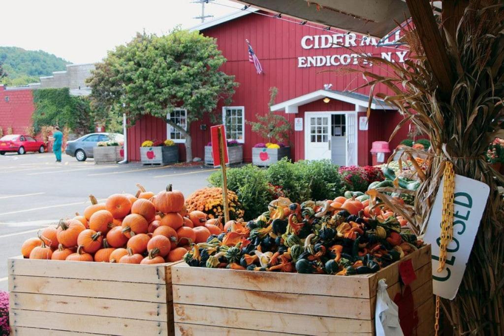 Tòa nhà nơi căn hộ tọa lạc