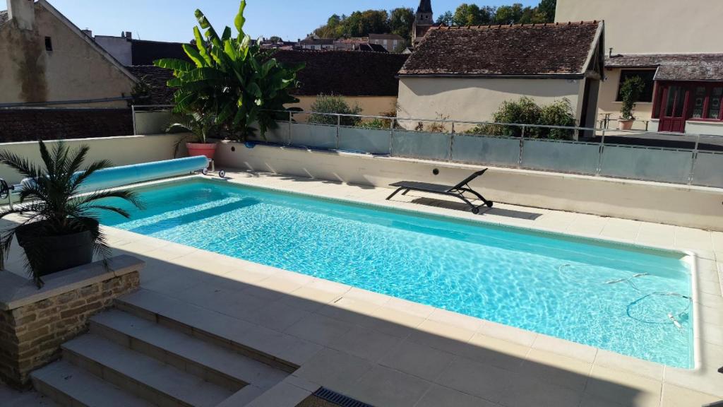 Πισίνα στο ή κοντά στο Gite De L'Aeti - SPA prive - Piscine - Vignoble