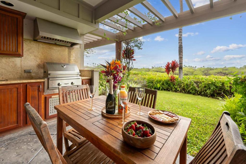 Curated visual reference: Fresh Look at Ground Floor Condo With Private Mauna Lani Beach Club Access