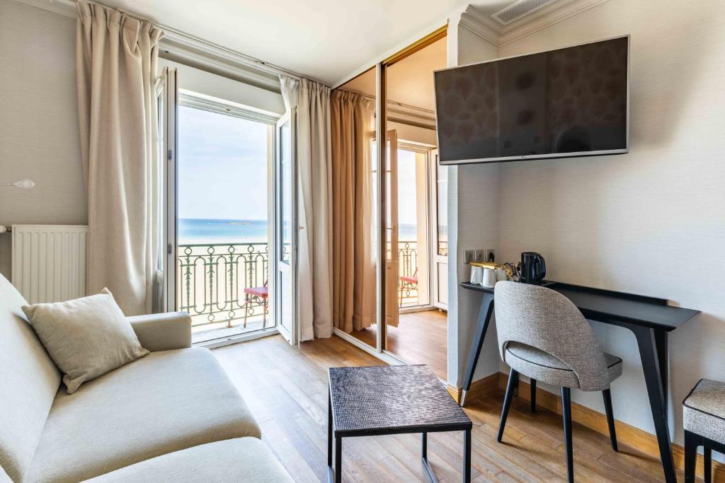 Hotel Kyriad Saint Malo Centre Plage - Junior Suite With Balcony And Sea View