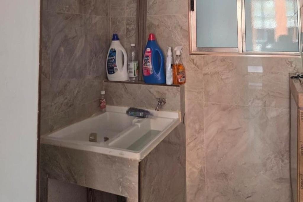 Łazienka w obiekcie Hermoso y acogedor apartamento en conjunto cerrado