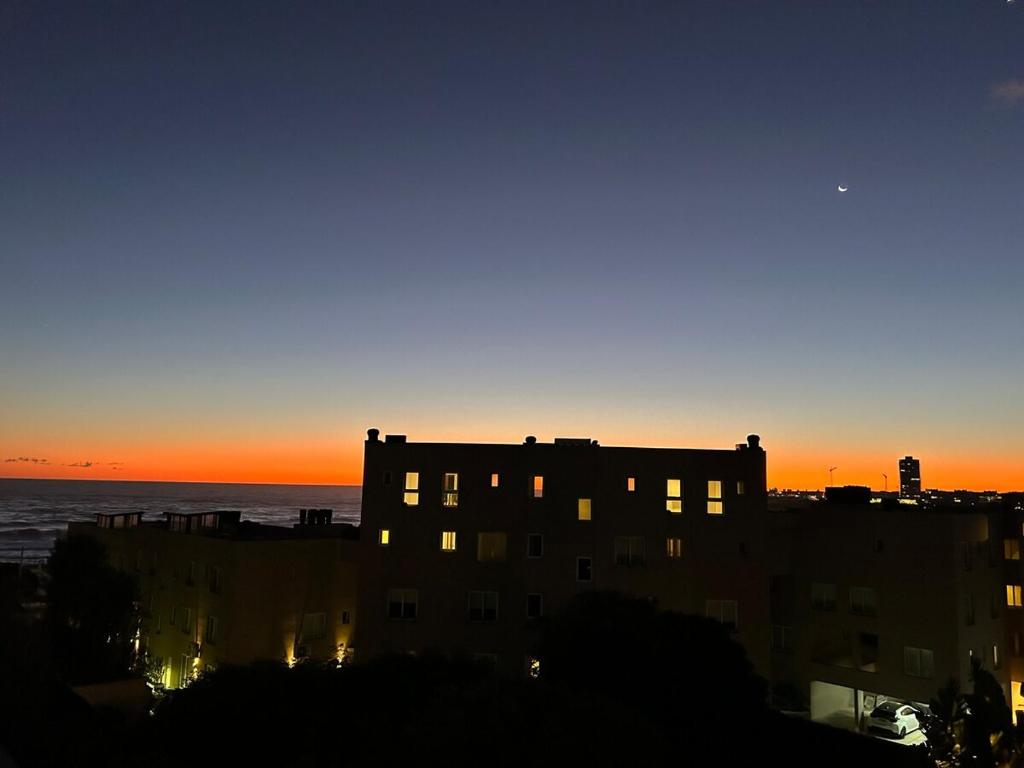 El loft con vistas al mar y a una cuadra de la playa