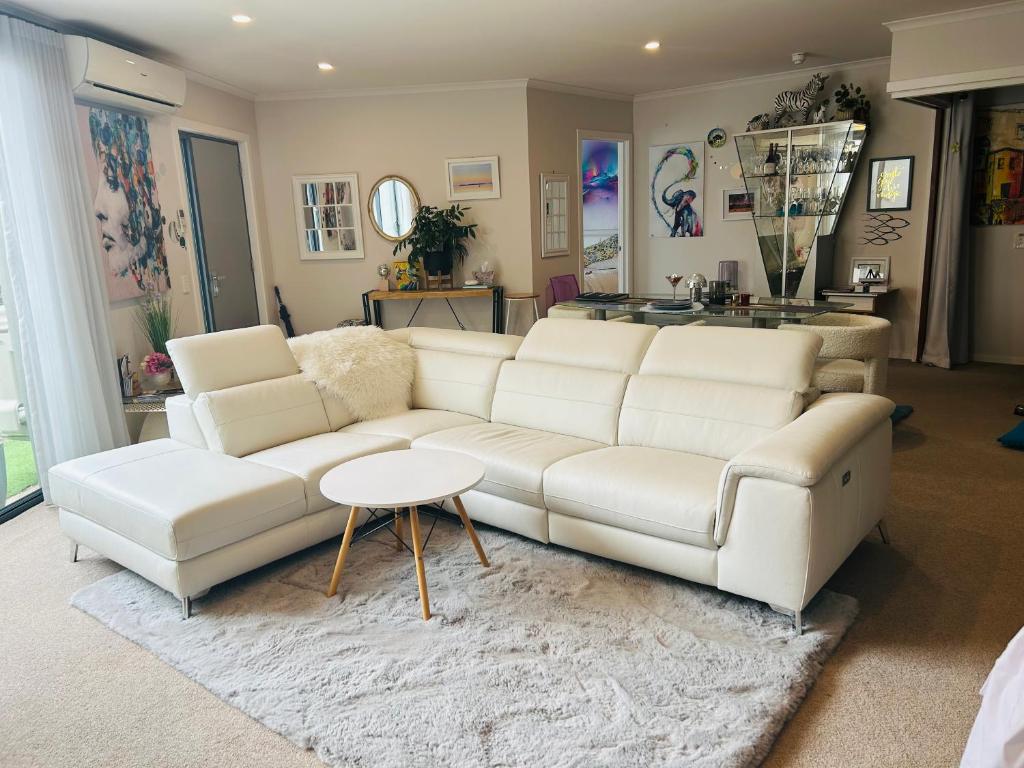 Χώρος καθιστικού στο Nelson Apartment, Relaxing, Hobart Escape