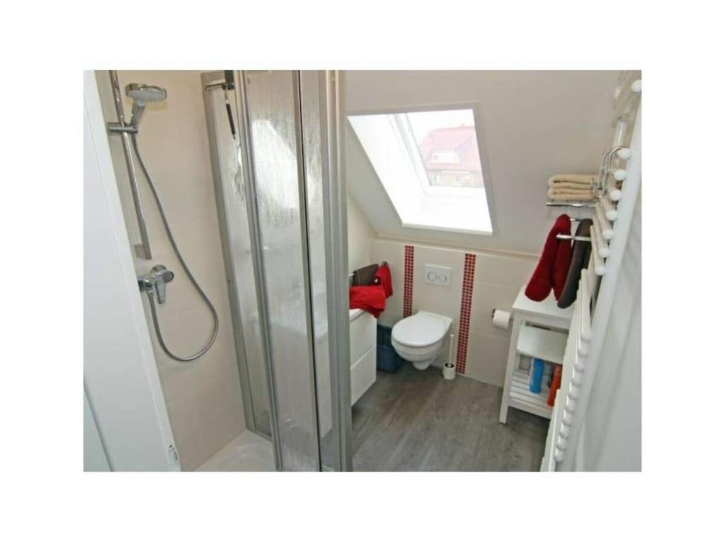 Ένα μπάνιο στο House Agen Apt No 2 - small