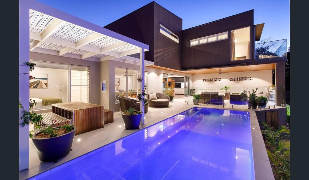 Πισίνα στο ή κοντά στο Absolute Noosa Waterfront -Pool-Gym-Sauna-Pontoon