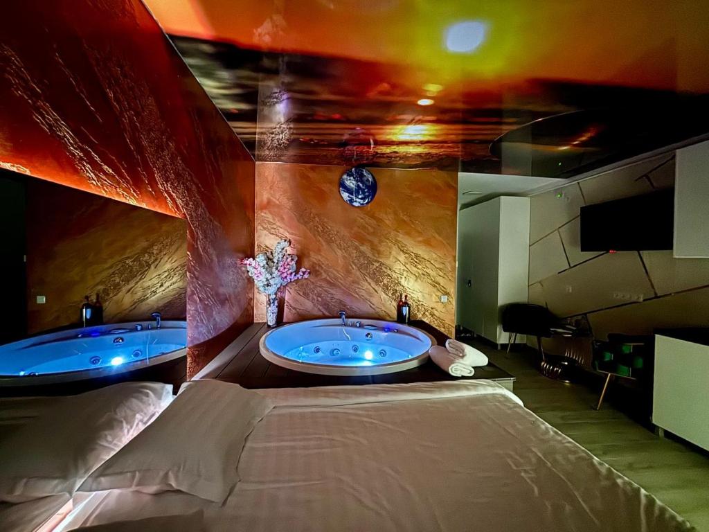 Φωτογραφία από το άλμπουμ του MATTEO room by 50 shades σε Baia Mare