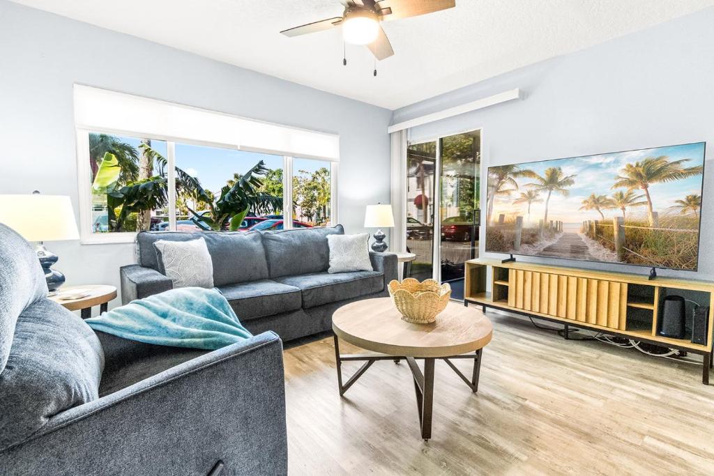 Χώρος καθιστικού στο The Villages of Seaport 144