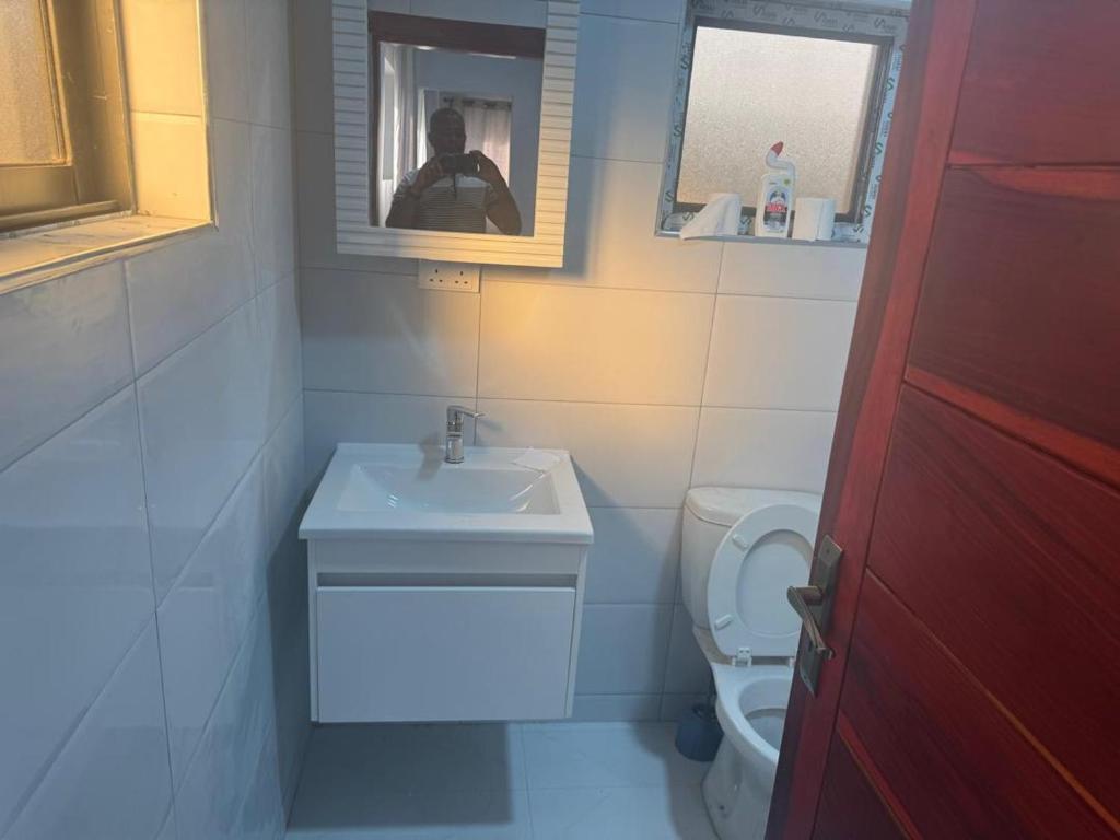 Ένα μπάνιο στο Bling apartments