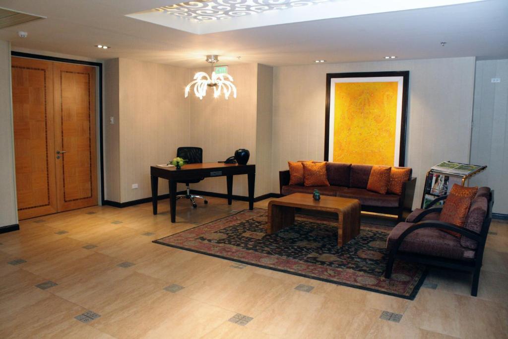 Posezení v ubytování The Royal Mandaya Hotel