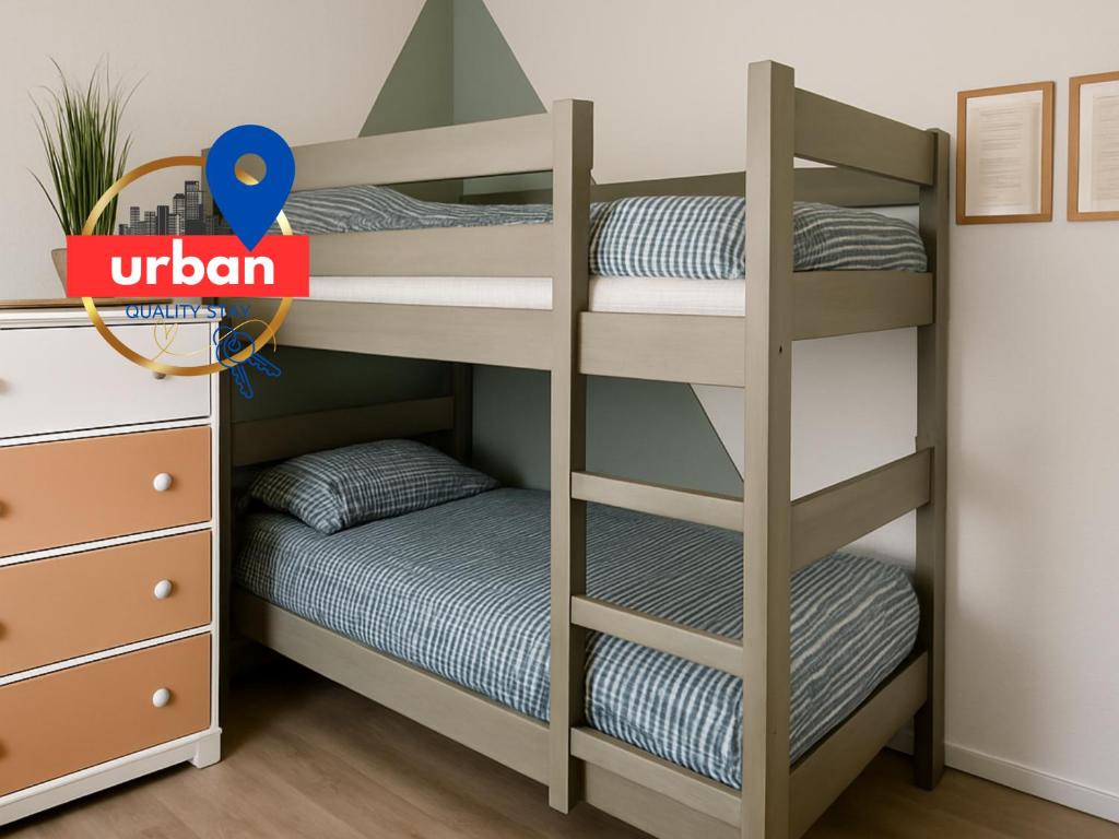 Fotografie z fotogalerie ubytování Jolie chambre privée au DUPLEX DU CLOITRE MOISSAC v destinaci Moissac