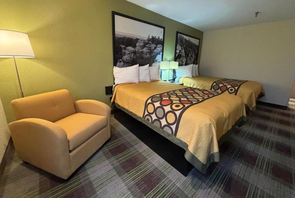 Super 8 by Wyndham Metropolis - Habitación Doble Con Dos Camas Dobles - Fumadores