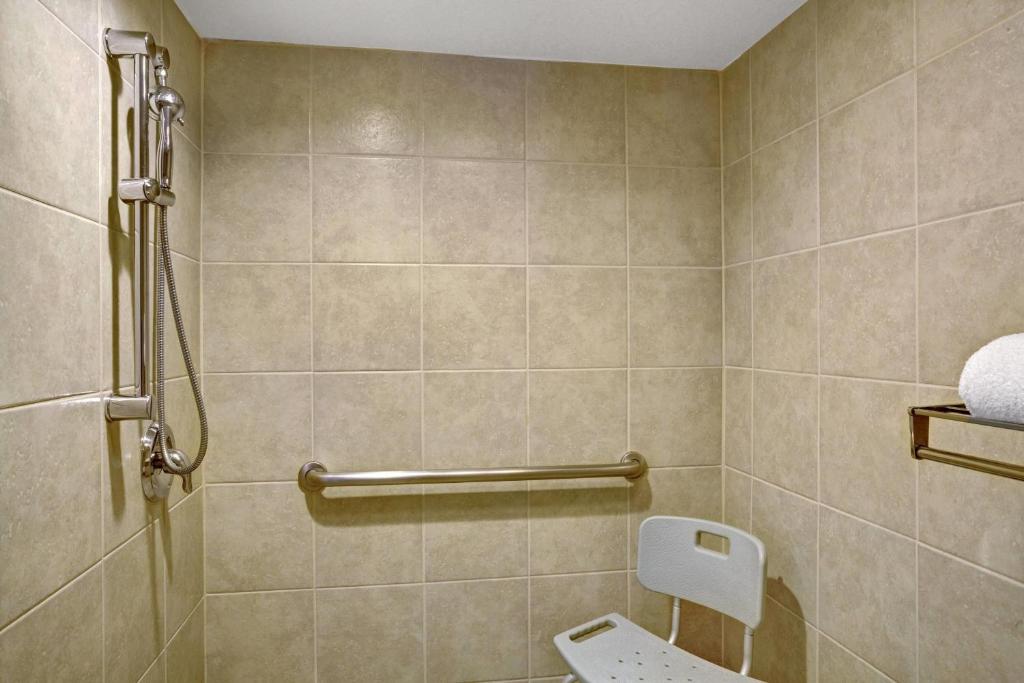 Super 8 by Wyndham Las Vegas North Strip/Fremont St. Area - 