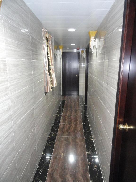 Mynd úr myndasafni af Paris Guest House (D2, 10/F) í Hong Kong
