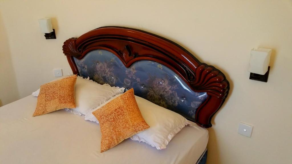 Holiday Fashion Inn - 12