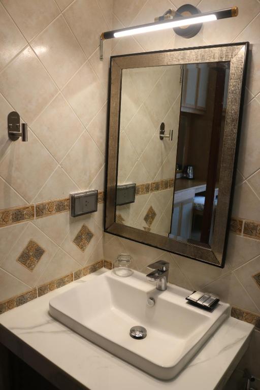 Baan Sailom Hotel Phuket - Sha Extra Plus - 9