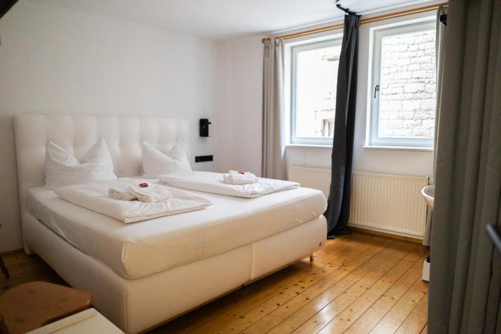 Gasthof zum goldenen Schiff - Historisches Hotel mit Frühstück & Self-Check-in - Budget Tweepersoonskamer