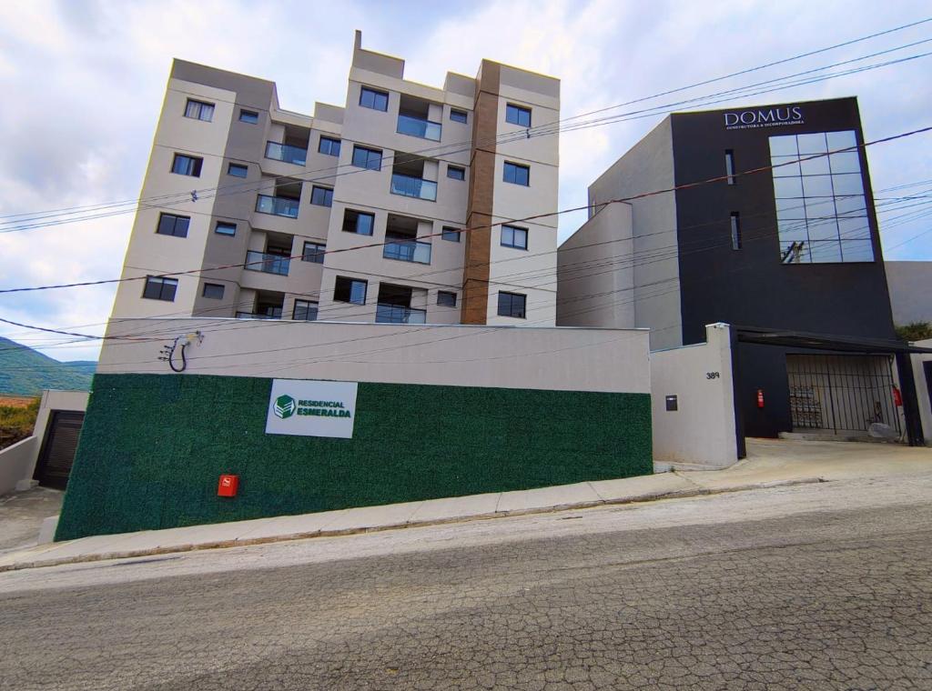 Vista incrível -2 qtos c/ suíte -próx shopping e PUC c/ varanda e churrasqueira