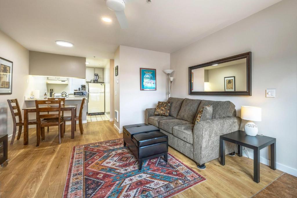 a living room with a couch and a table at 15 Lodge in Hood River