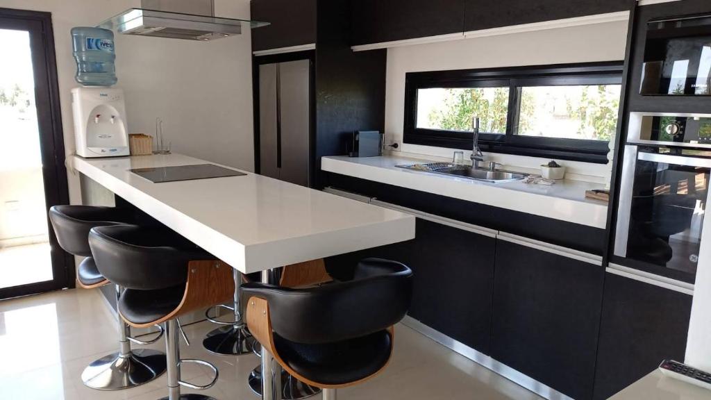 Casa a la Laguna BARRIO SAN SEBASTIAN AREA 10