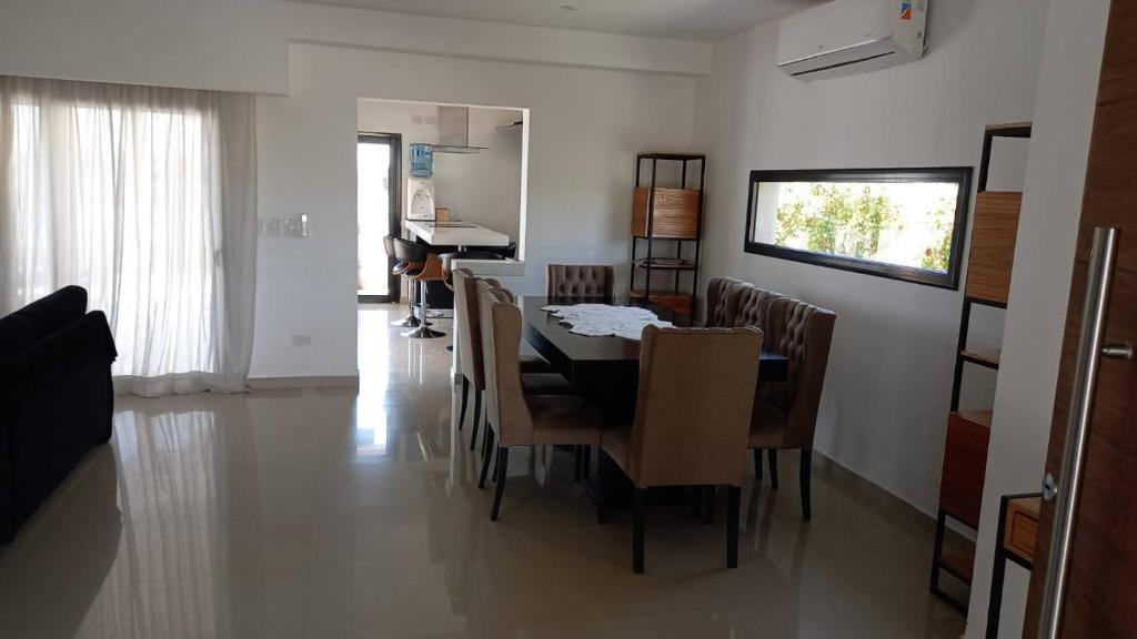 Casa a la Laguna BARRIO SAN SEBASTIAN AREA 10