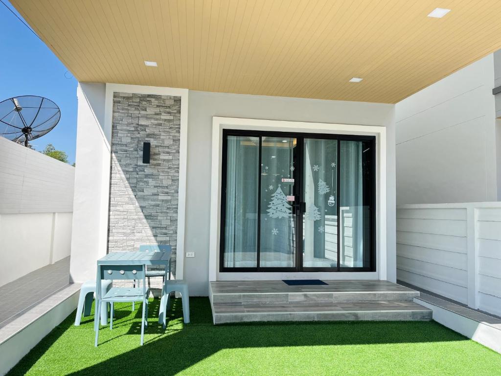 Μπαλκόνι ή βεράντα στο Private House near KKU