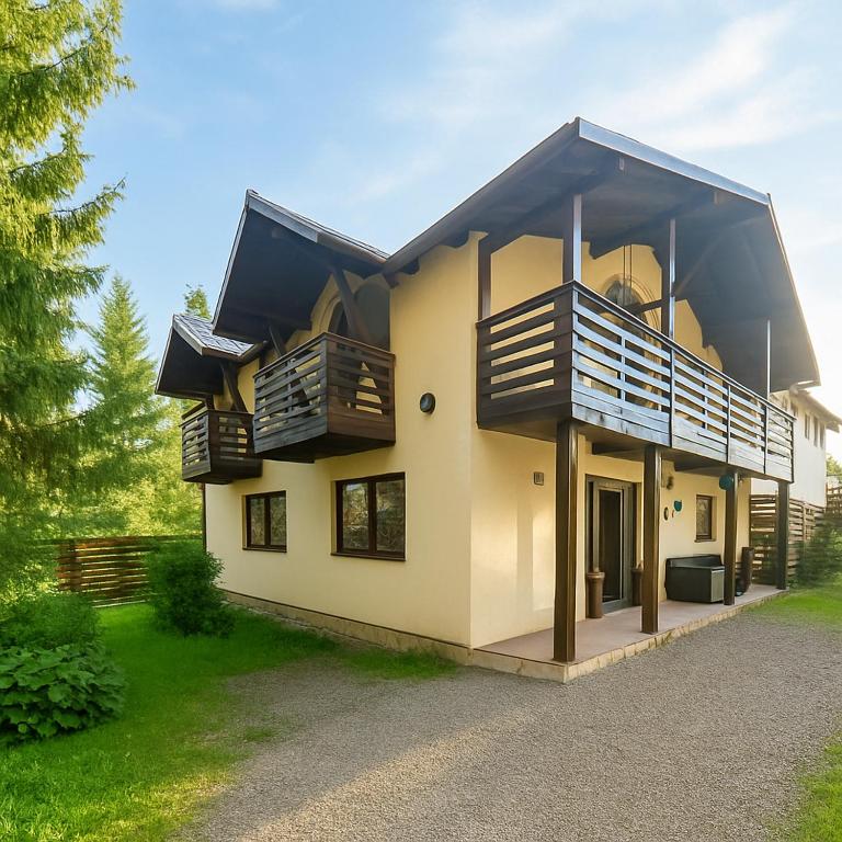 Budova, kde se chata nachází