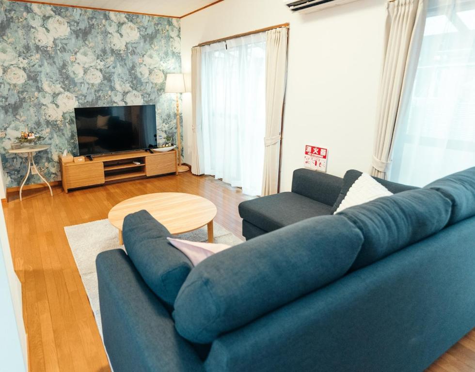 Μια τηλεόραση ή/και κέντρο ψυχαγωγίας στο ユーベルホーム八幡台