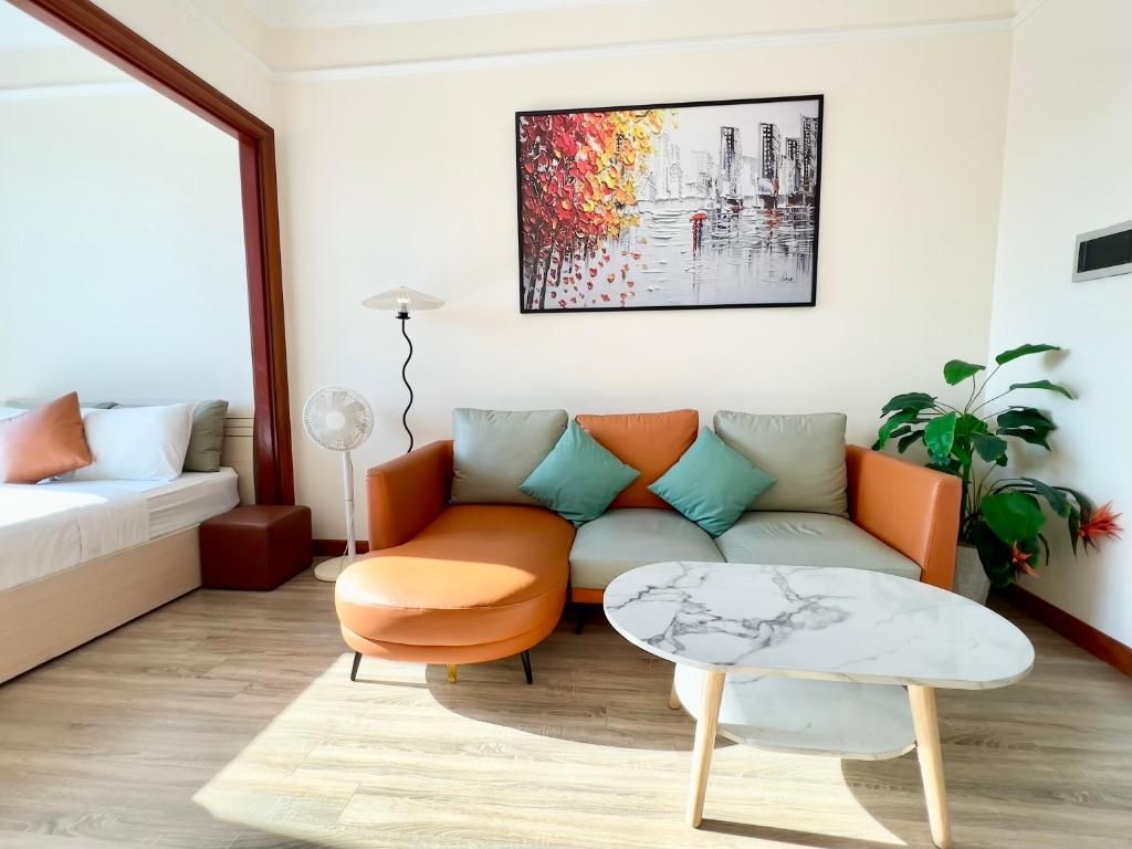 Diny ApartHotel - Rooftop Pool - The Manor 2 - King Studio With Sofa Bed