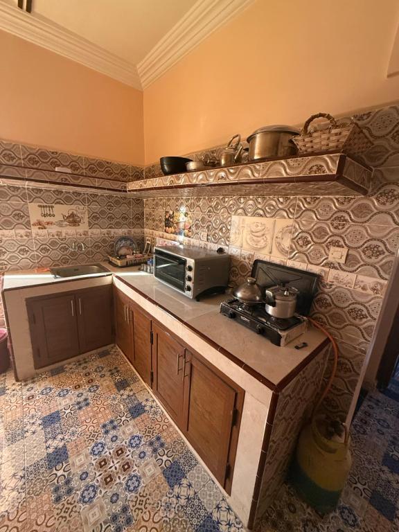 Η κουζίνα ή μικρή κουζίνα στο Résidence AGDAL