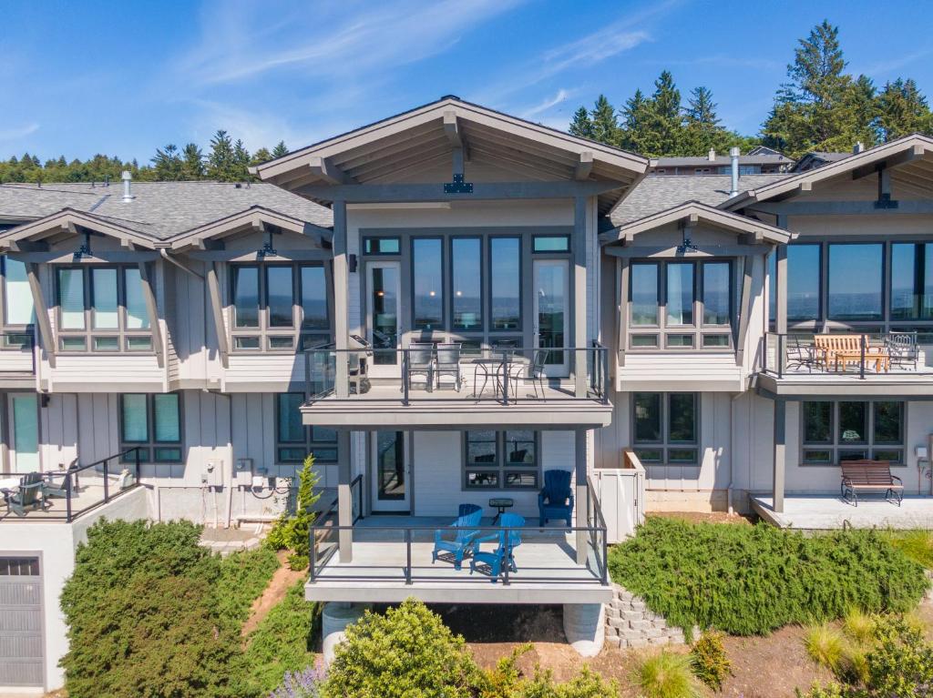 Το κτήριο όπου στεγάζεται  η παραθεριστική κατοικία