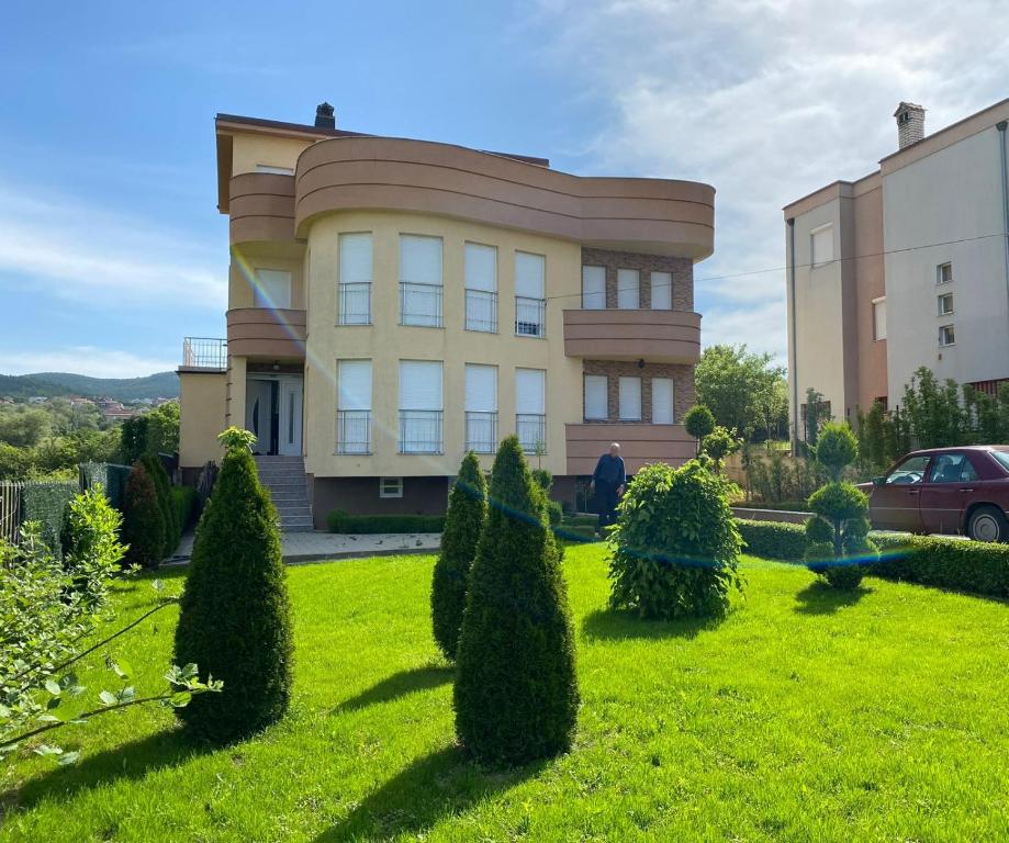 Κήπος έξω από το Modern House near center