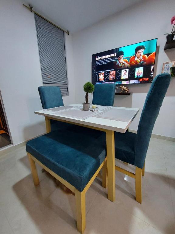 Apartamento en condominio con piscina