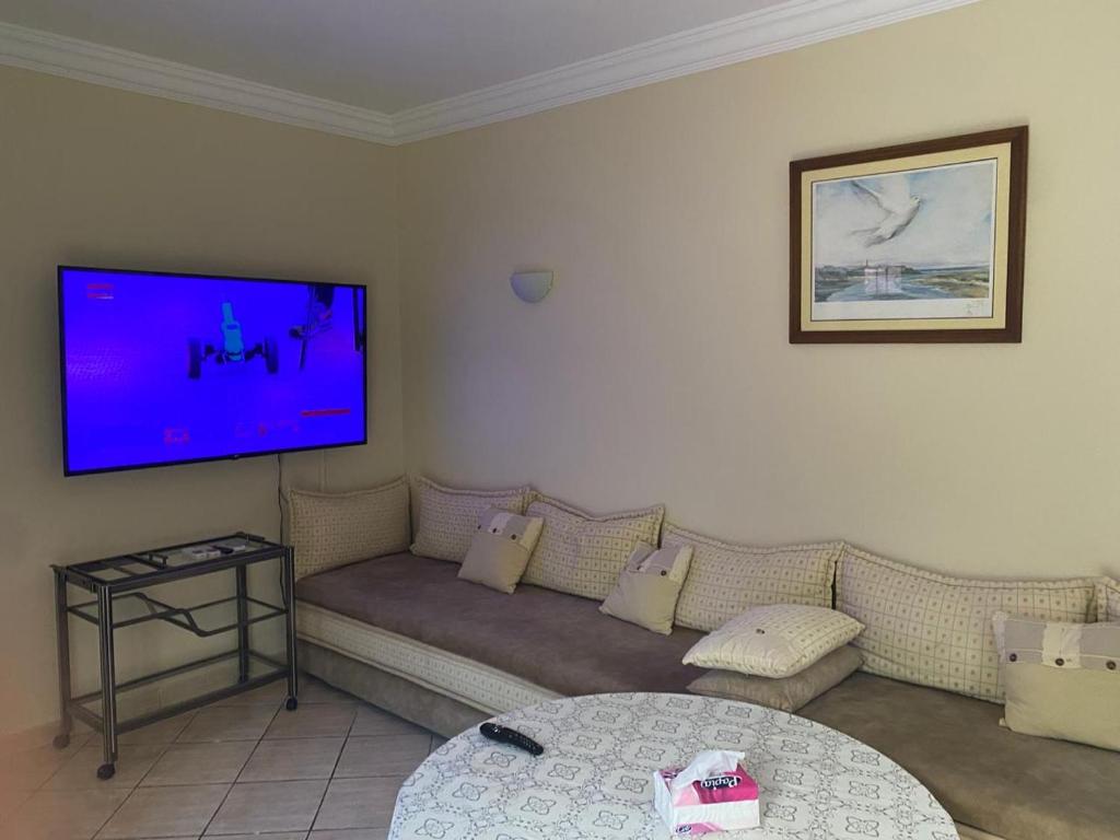 Un televizor și/sau centru de divertisment la M&A house