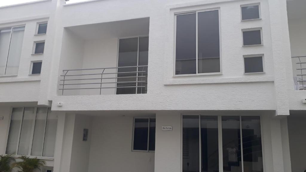 Здание варианта проживания в семье