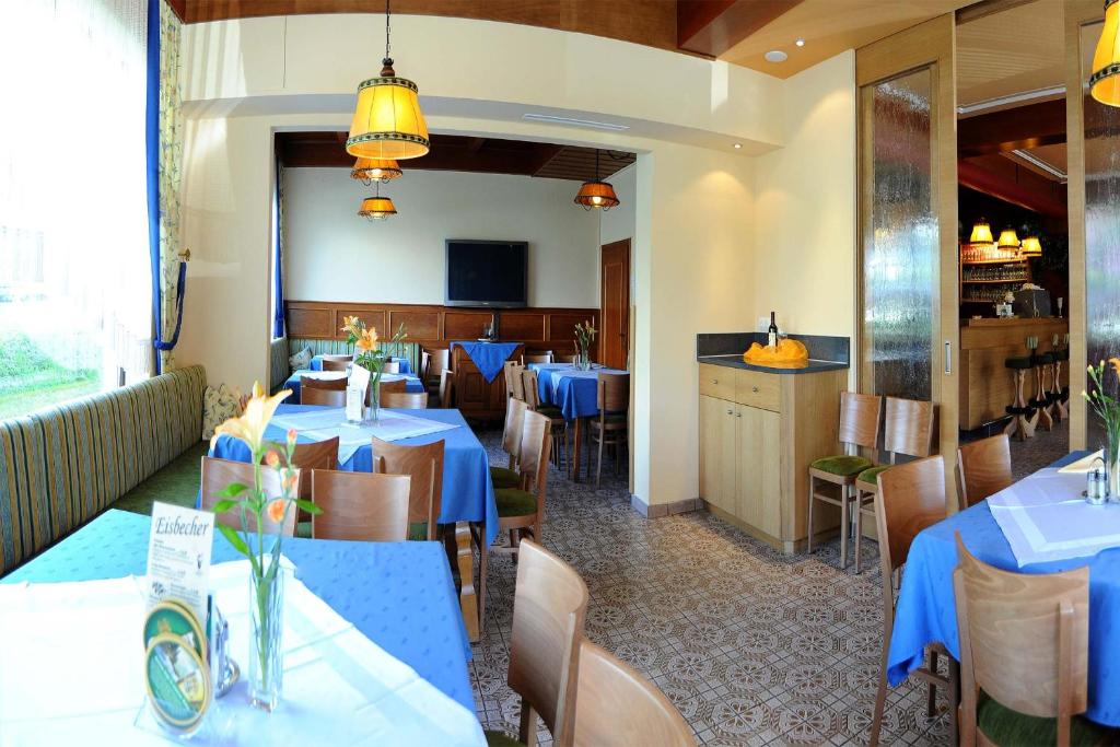 Restaurace v ubytování Gasthof-Pension Golob