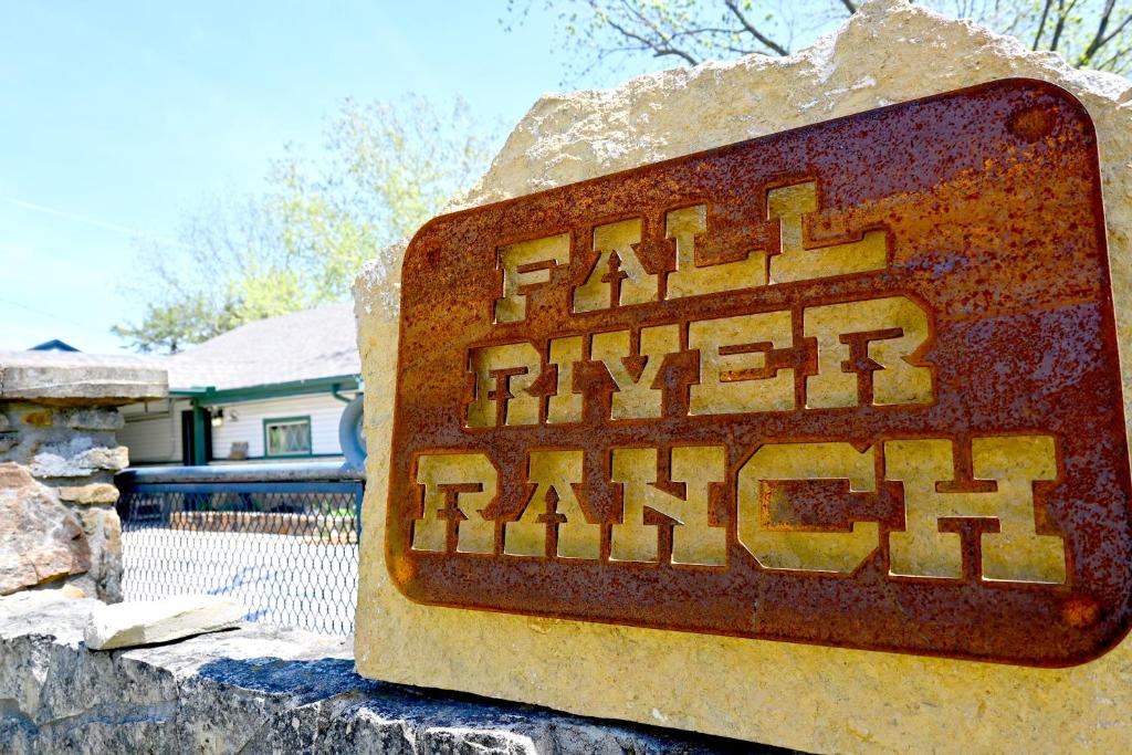 Ranch House, Fall River (updated prices 2026)