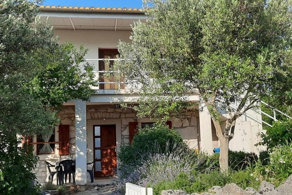Apartments with parking space Skrbcici, Krk - 25009