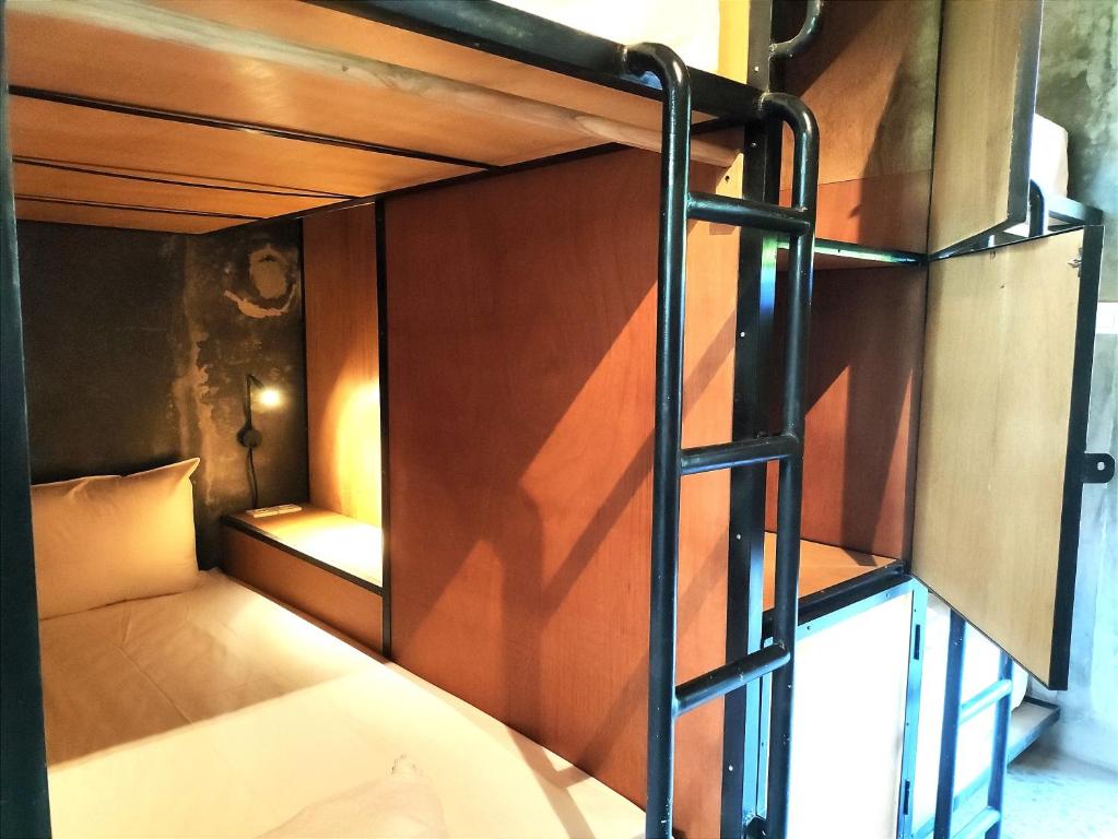 Mangroove Bay Boutique Hostel - 4