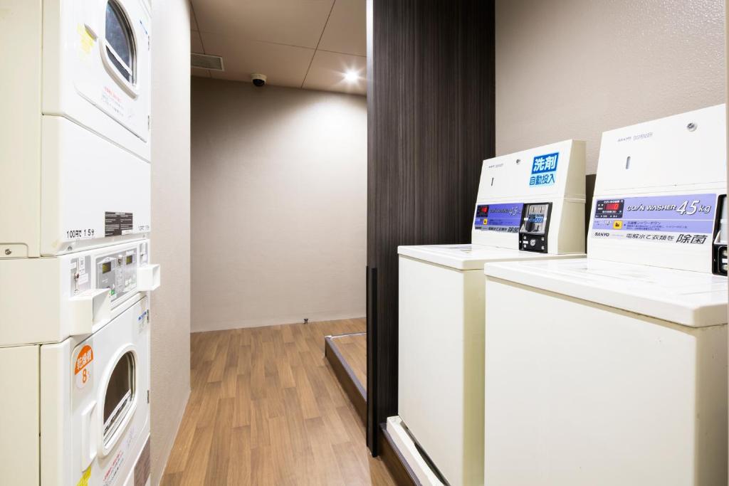 Kuchyň nebo kuchyňský kout v ubytování HOTEL MYSTAYS Kanda