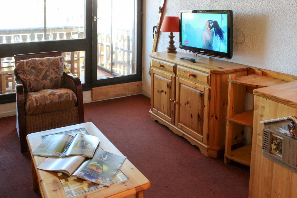 TV a/nebo společenská místnost v ubytování Serac Appartements VTI