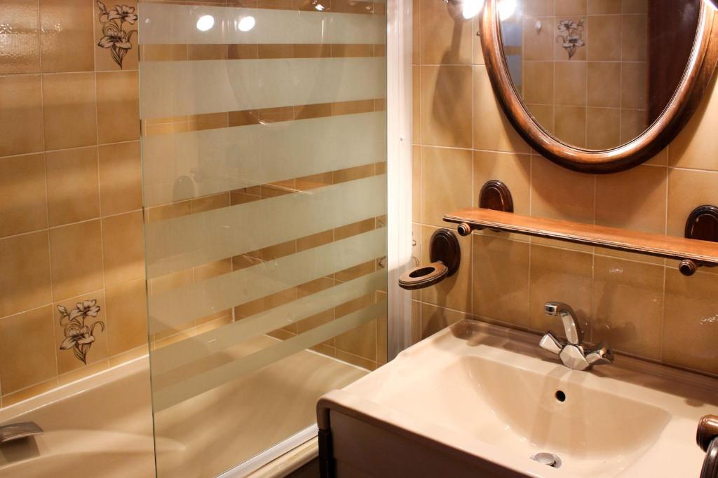Koupelna v ubytování Serac Appartements VTI