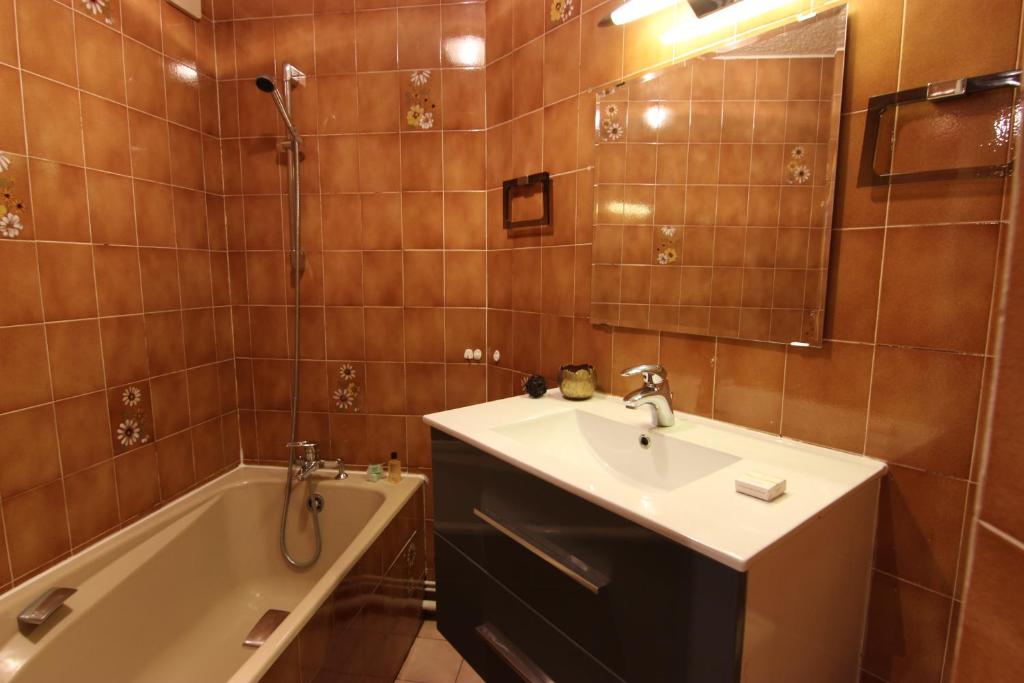 Koupelna v ubytování Serac Appartements VTI