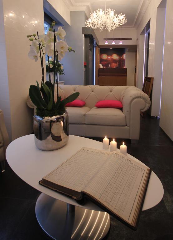 Hôtel Lumières Montmartre Paris - Resim 39