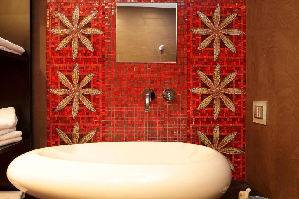 A bathroom at Cottage on the Beach