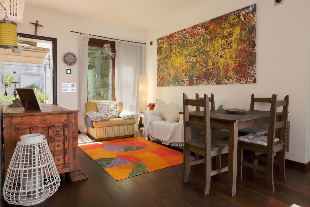 A kitchen or kitchenette at Cottage on the Beach
