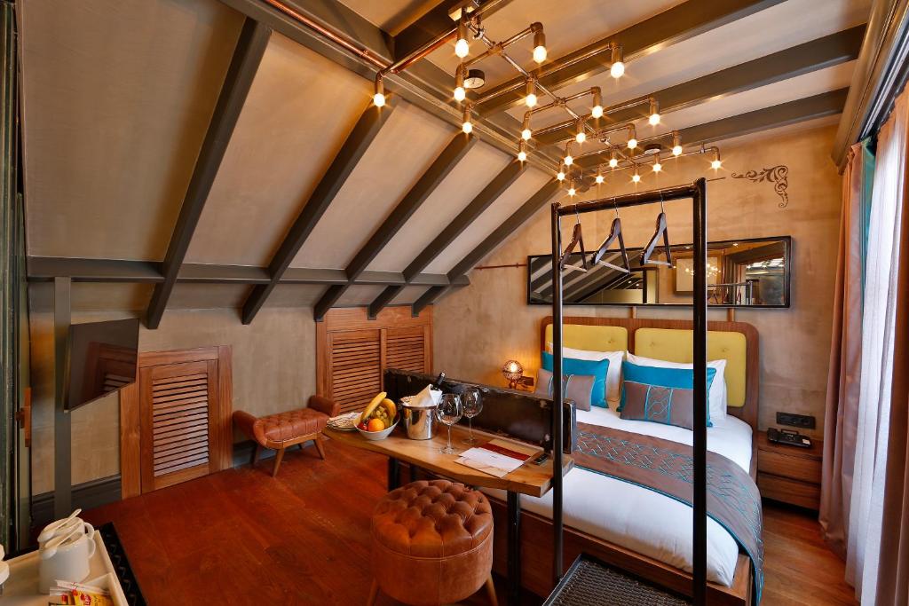 Фото Sanat Boutique Hotel Pera