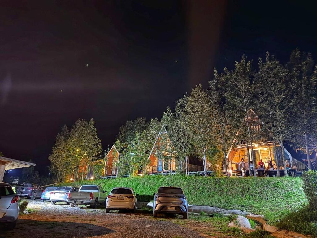 Κήπος έξω από το A Frame - ทัสวิลล่าเขาค้อ TasVilla KhaoKho