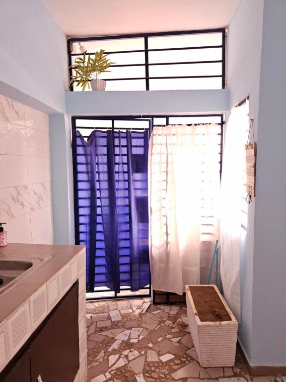 Ένα μπάνιο στο Residence MarinaY