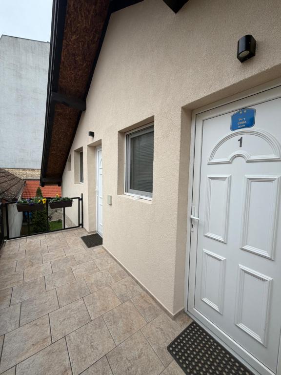 Fotografie z fotogalerie ubytování Sobe Tanja v destinaci Subotica