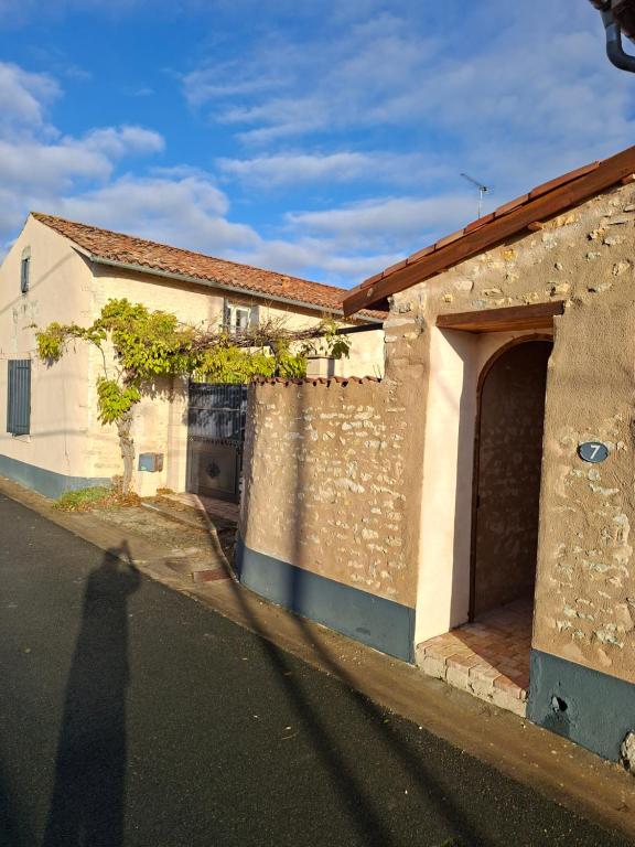 Το κτήριο όπου στεγάζεται  ο ξενώνας